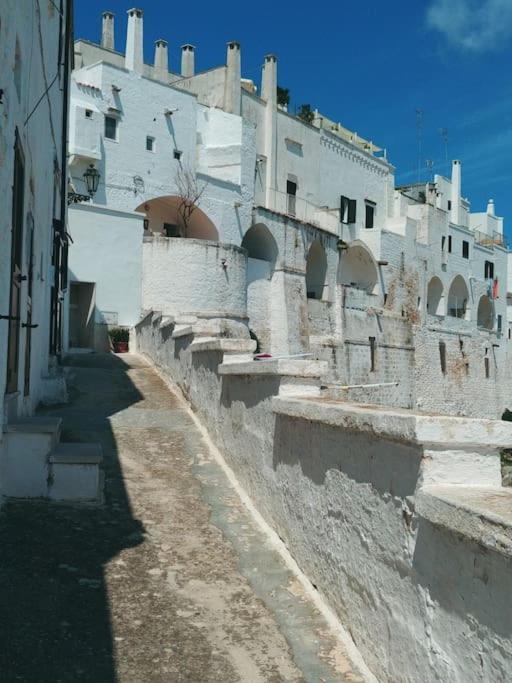 Che Vista!! Ostuni ,Sulle Bianche Mura Con Vista Mozzafiato מראה חיצוני תמונה