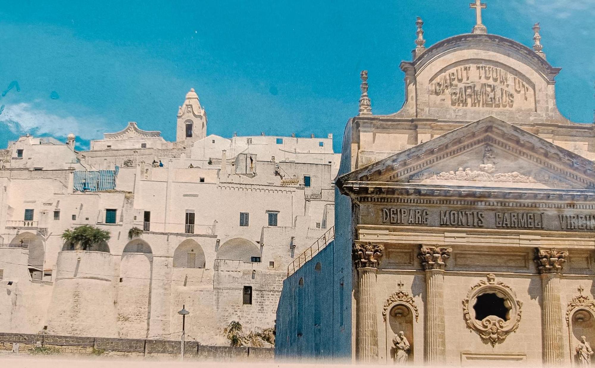 Che Vista!! Ostuni ,Sulle Bianche Mura Con Vista Mozzafiato מראה חיצוני תמונה